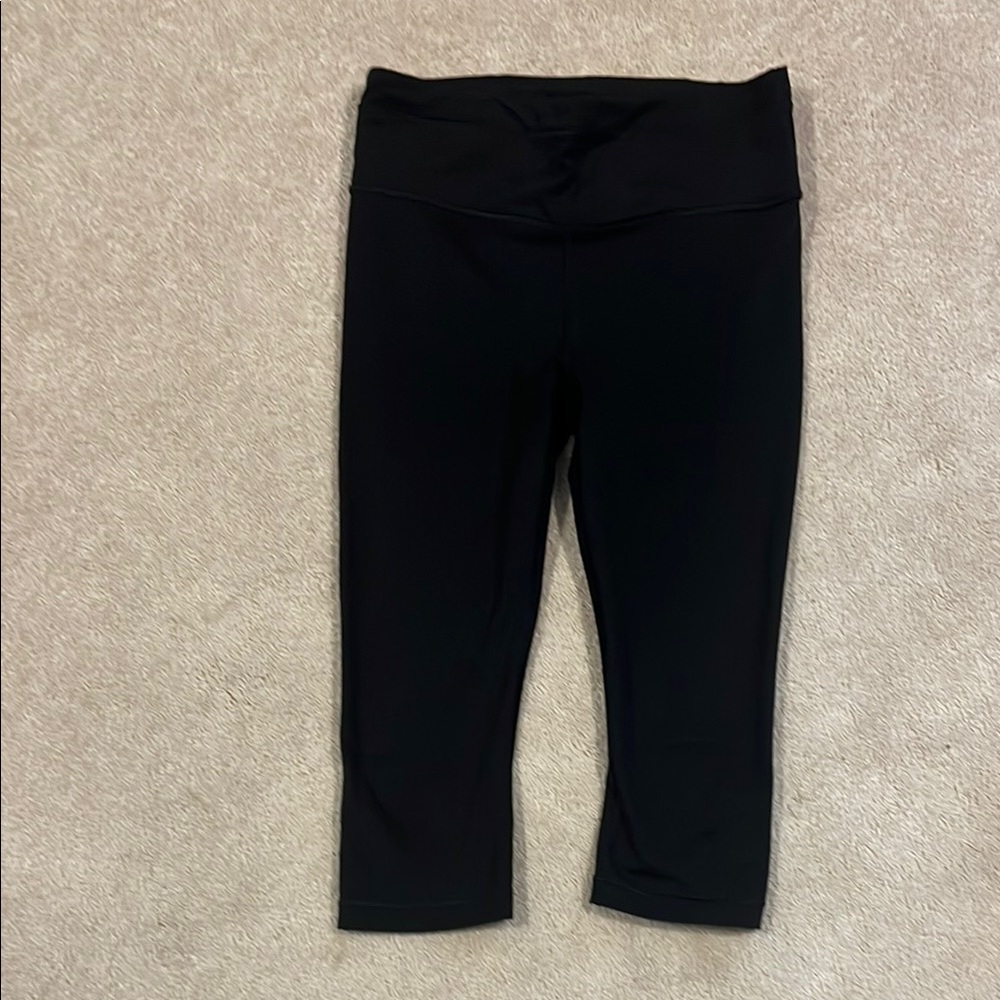 Athleta: Black Capri Leggings - Small